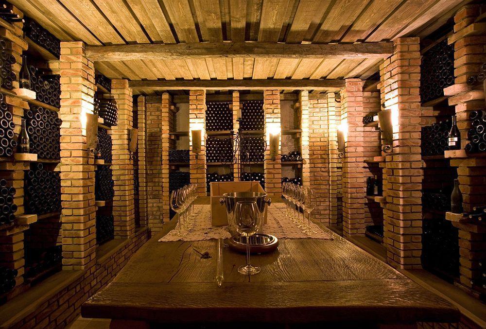 Stupnicki Dvori Winery Hotel Brodski Stupnik Экстерьер фото