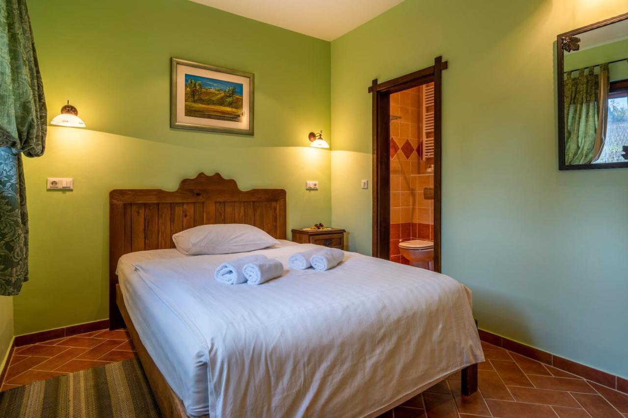 Stupnicki Dvori Winery Hotel Brodski Stupnik Экстерьер фото