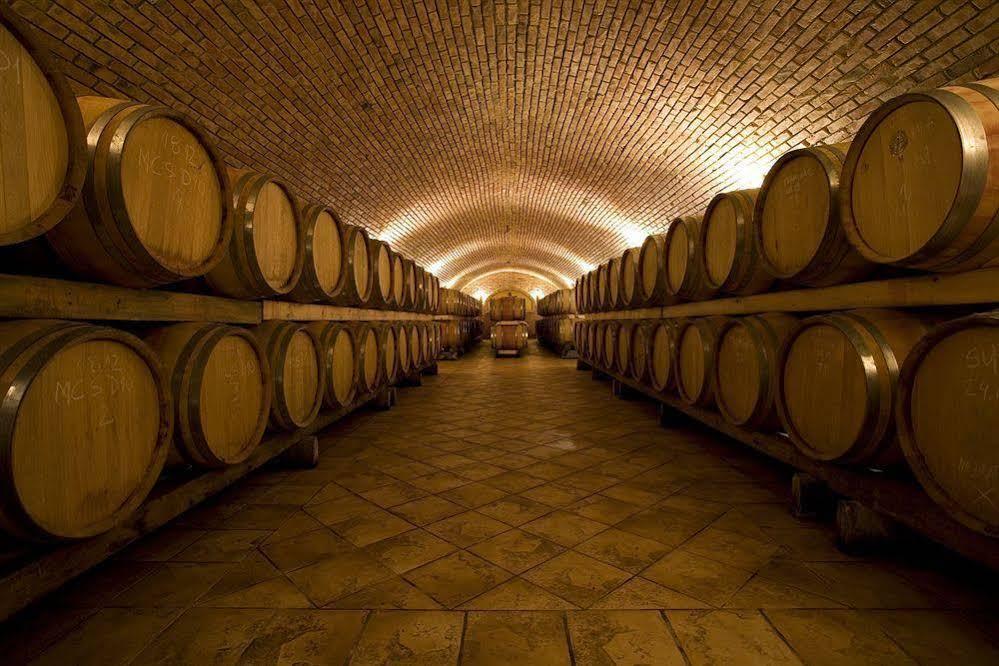 Stupnicki Dvori Winery Hotel Brodski Stupnik Экстерьер фото